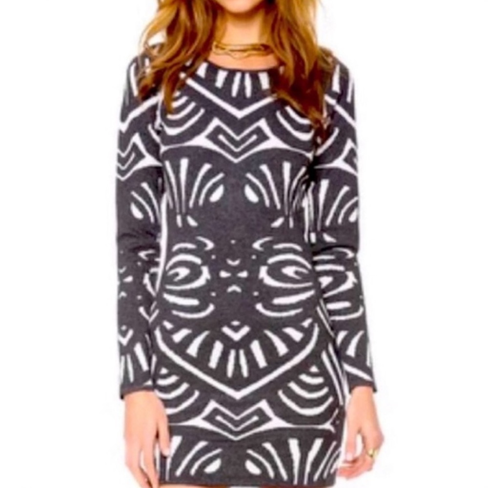 Parker Long Sleeve Sweater Dress Size:M, black and white